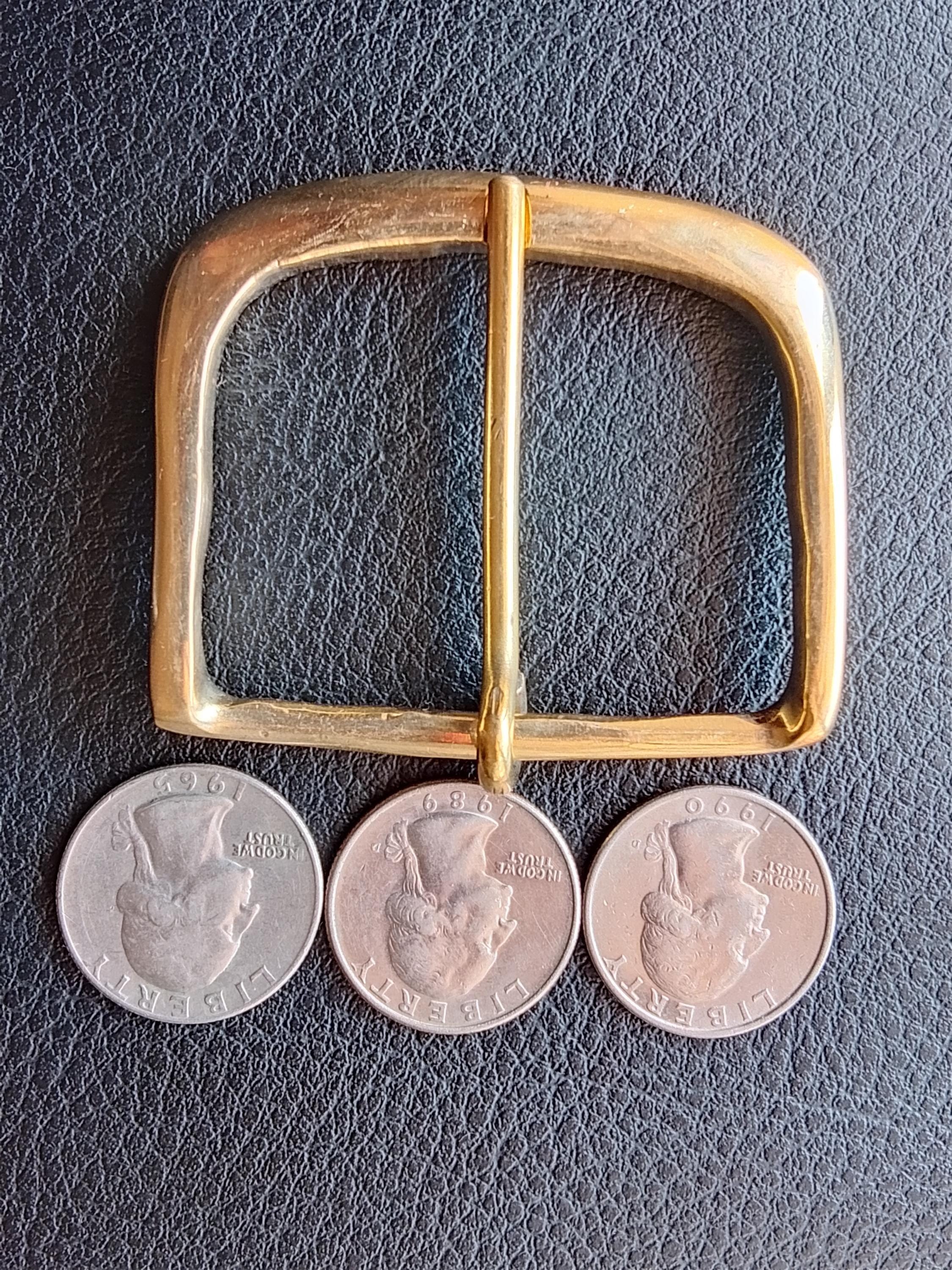 Solid Brass Round Frame Belt Buckle